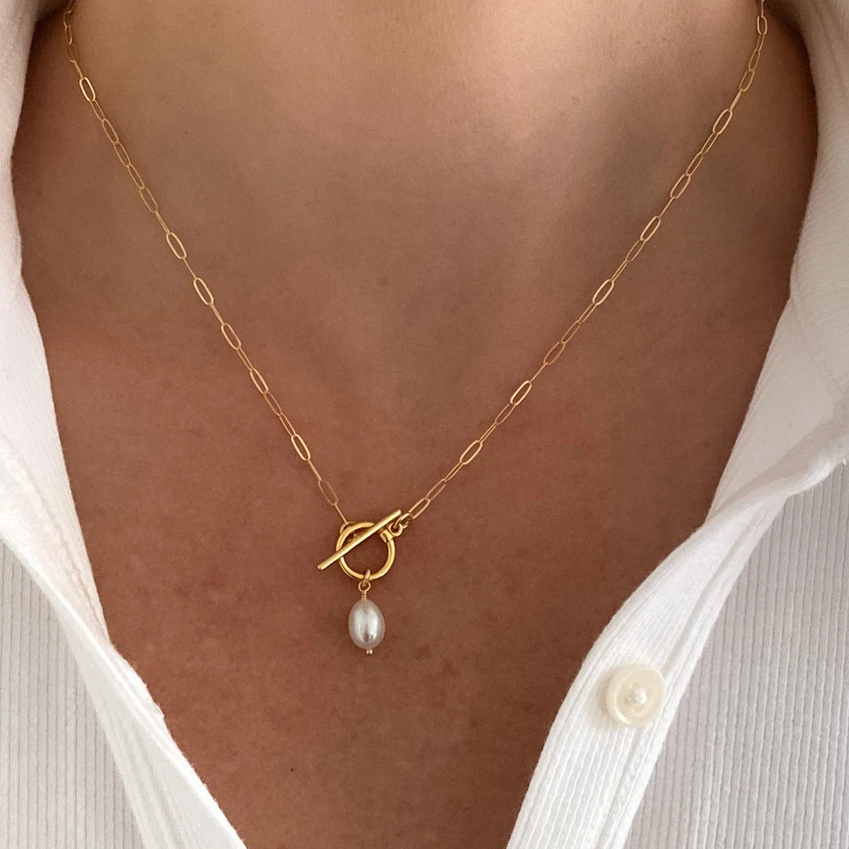 Toggle Clasp Pearl Necklace