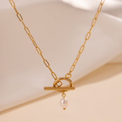Toggle Clasp Pearl Necklace